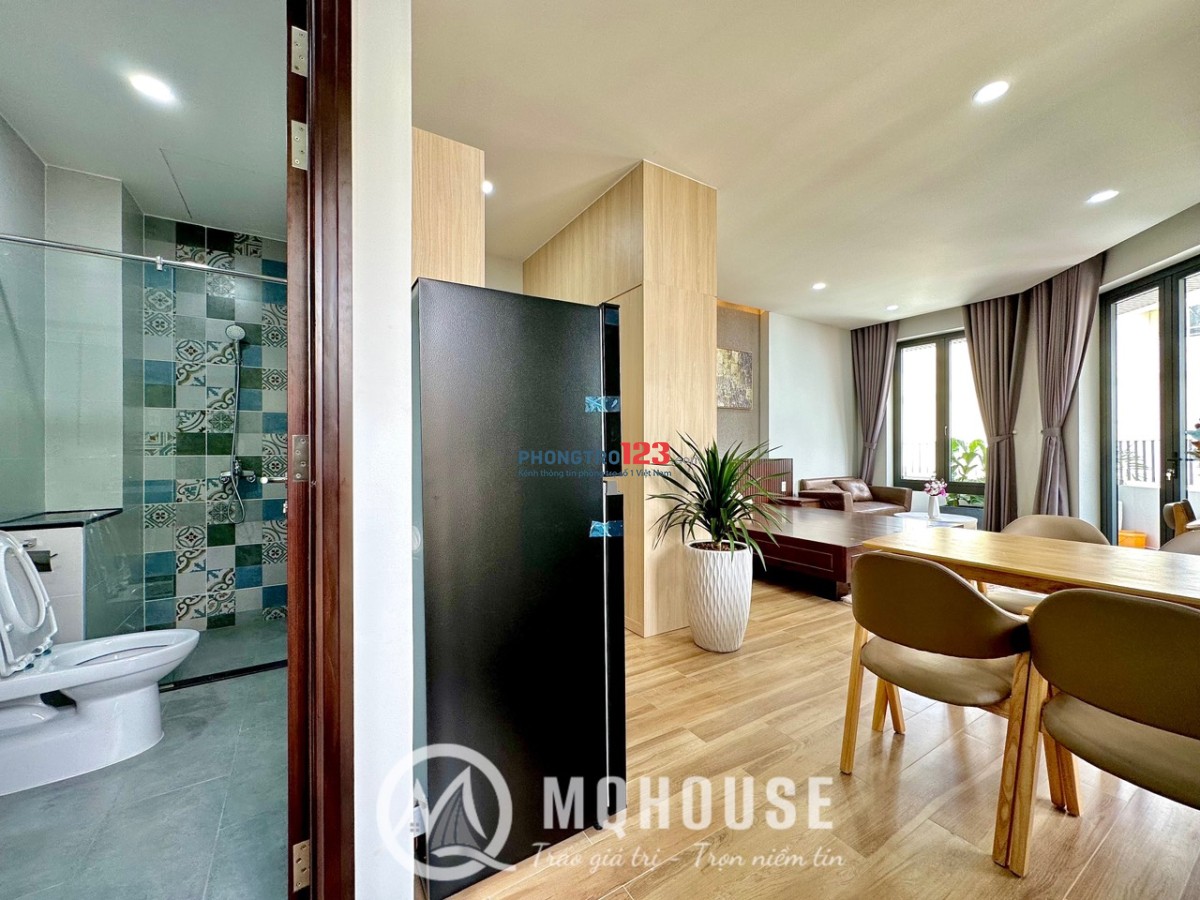 Cho thuê CHDV ban công tách bếp full nội thất đẹp gần Vincom Cộng Hòa - lăng Cha Cả