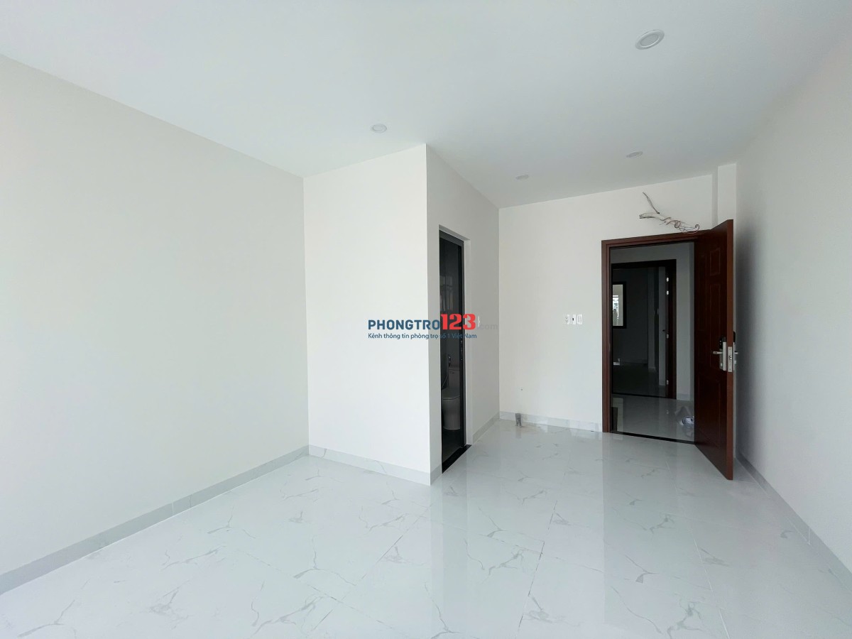 NGAY BỜ KÈ HOÀNG SA, COOPMART NHIÊU LỘC, NỘI THẤT MỚI 100%