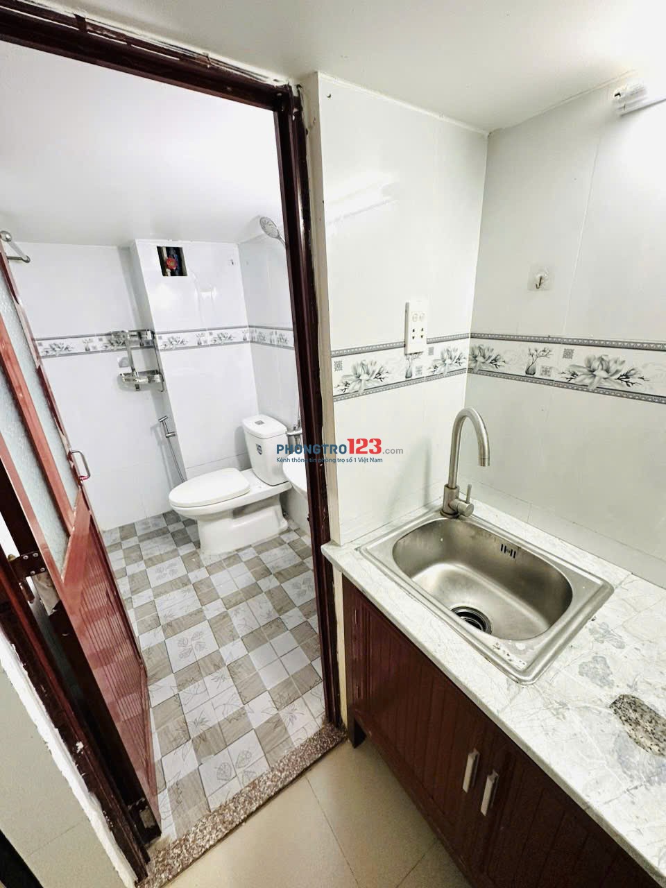 GÁC BAN CÔNG NGAY HOÀNG HOA THÁM TÂN BÌNH CÓ THANG MÁY HẦM XE FULL NỘI THẤT NHƯ HÌNH