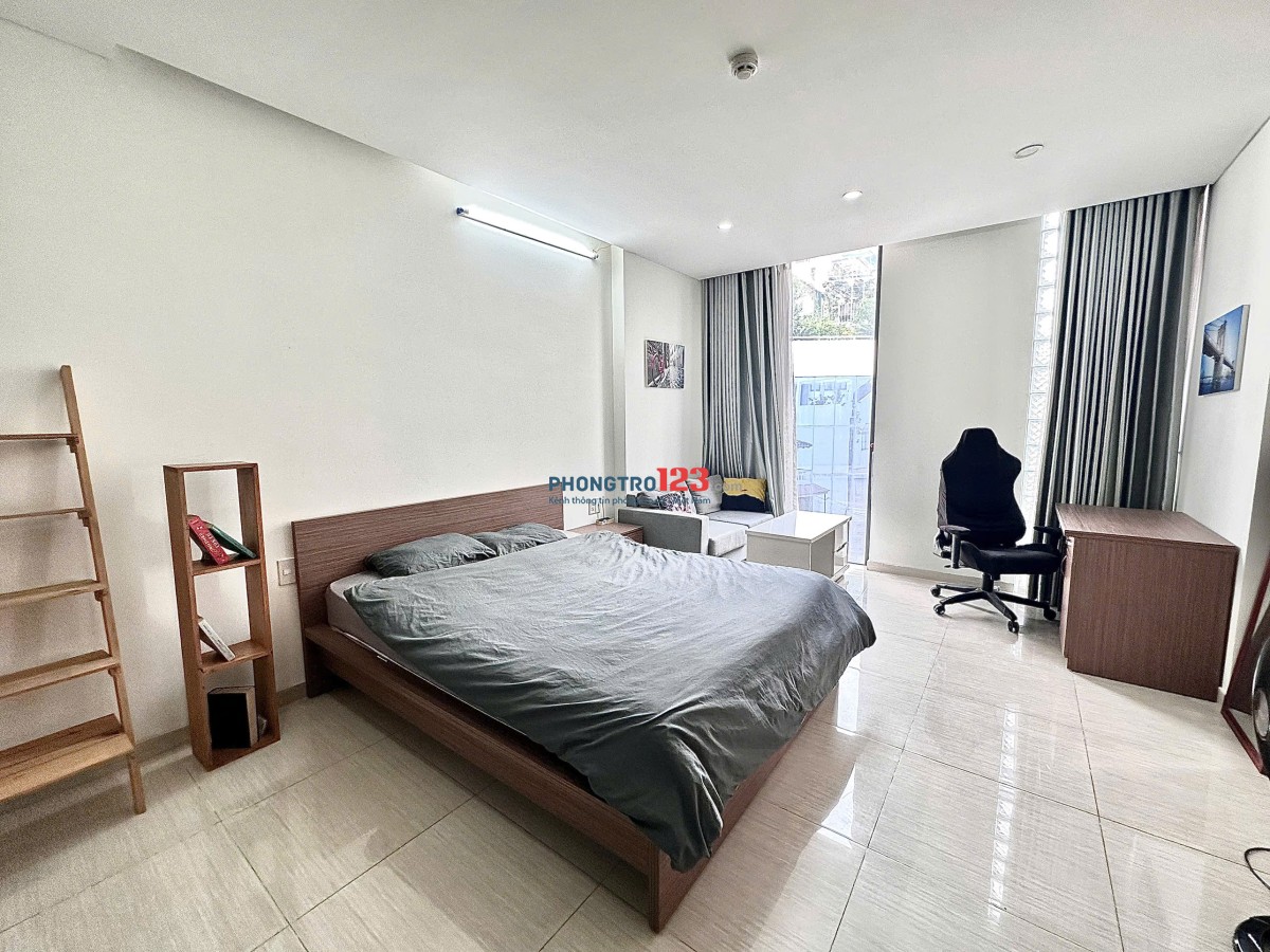 TRỐNG CĂN HỘ 1PN - VIEW HÀ ĐÔ CENTROSA - NGAY CÔNG TRƯỜNG DÂN CHỦ
