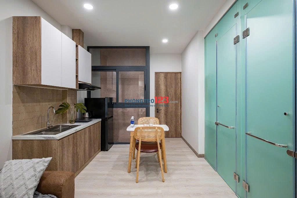 Cho Thuê Căn Hộ 2 Phòng Ngủ 70m2 Nội Thất Sang Trọng Gần Sân Bay Tân Sơn Nhất Tân Bình
