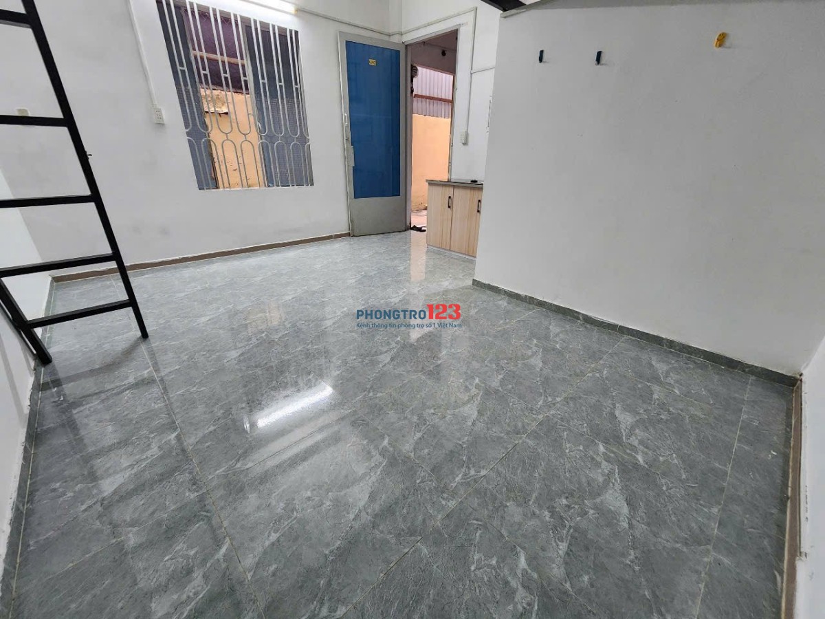Phòng trọ gác cao chỉ 3tr5 đường Nguyễn Chánh Sắt phường 13 Tân Bình