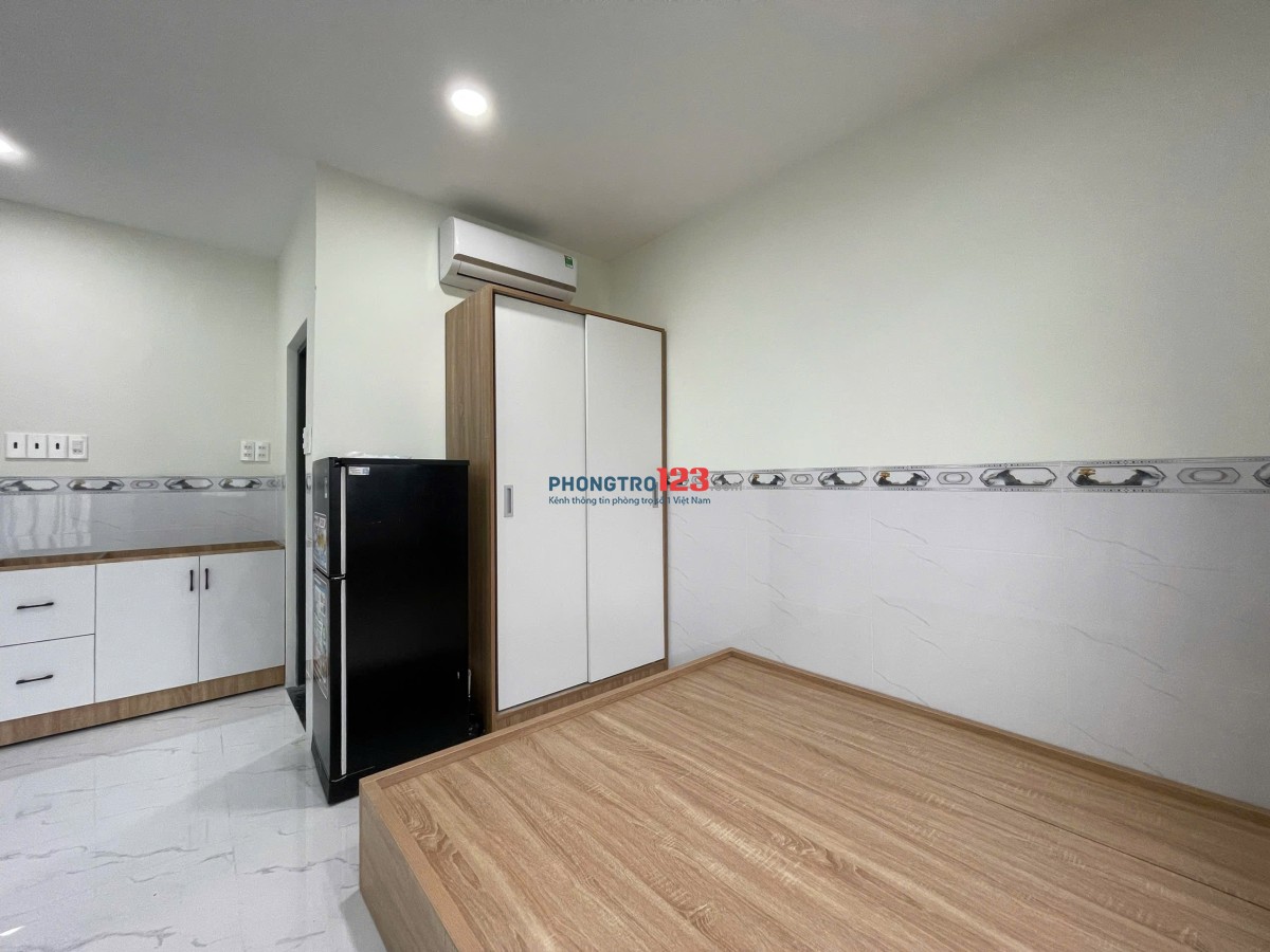 Phòng Mới 100%, Ban công, Cửa Sổ To Cho Thuê Bình Thạnh gần Chợ Bà Chiểu, Học Viện Cán Bộ giá rẻ