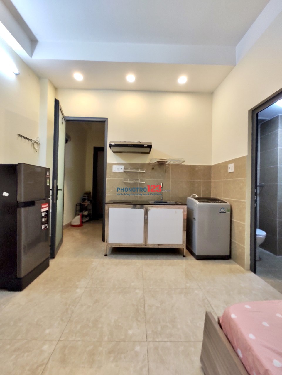 CHDV THÀNH THÁI Q10 - Thang máy - Máy giặt riêng - Bancong