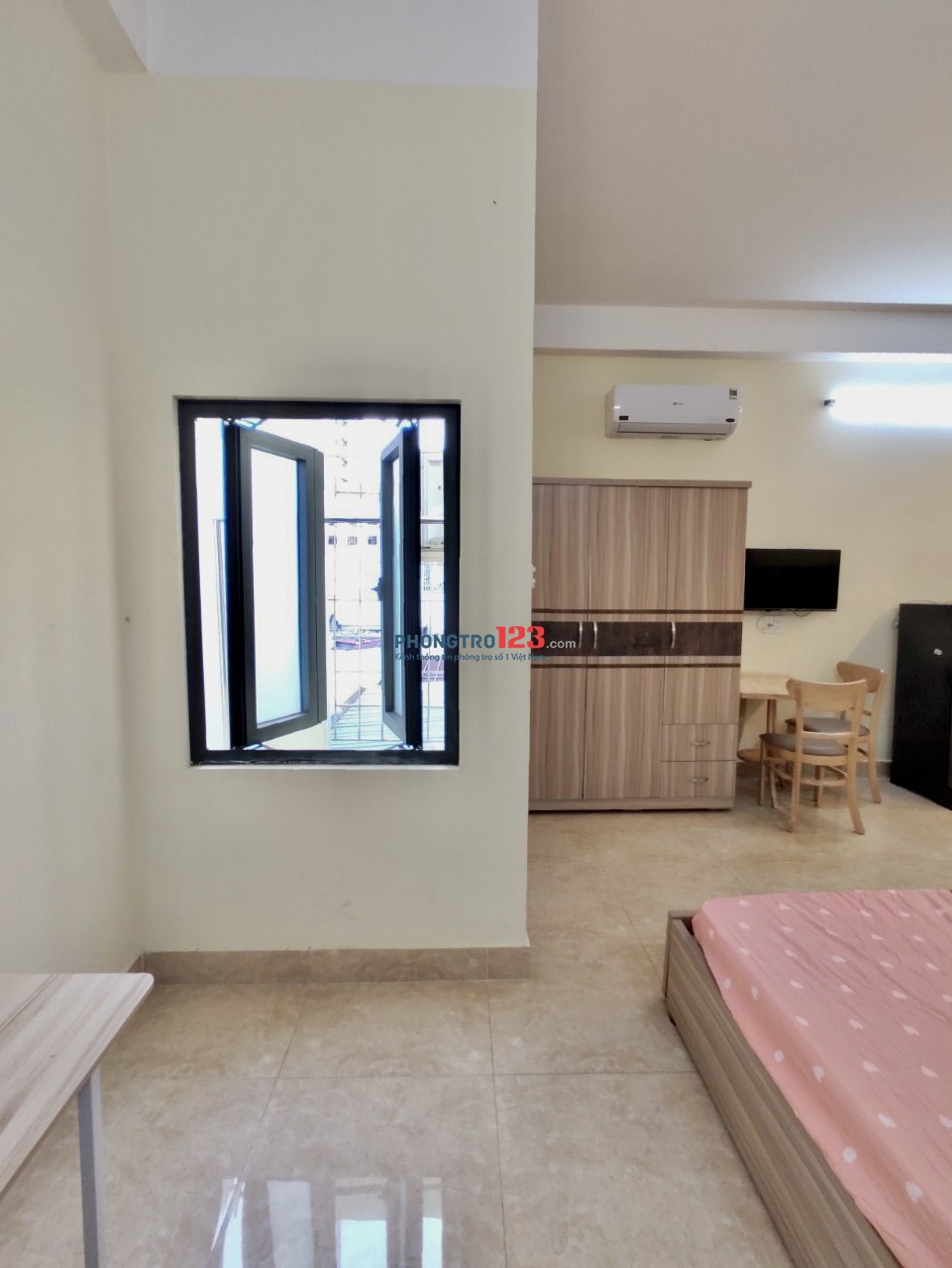 CHDV THÀNH THÁI Q10 - Thang máy - Máy giặt riêng - Bancong