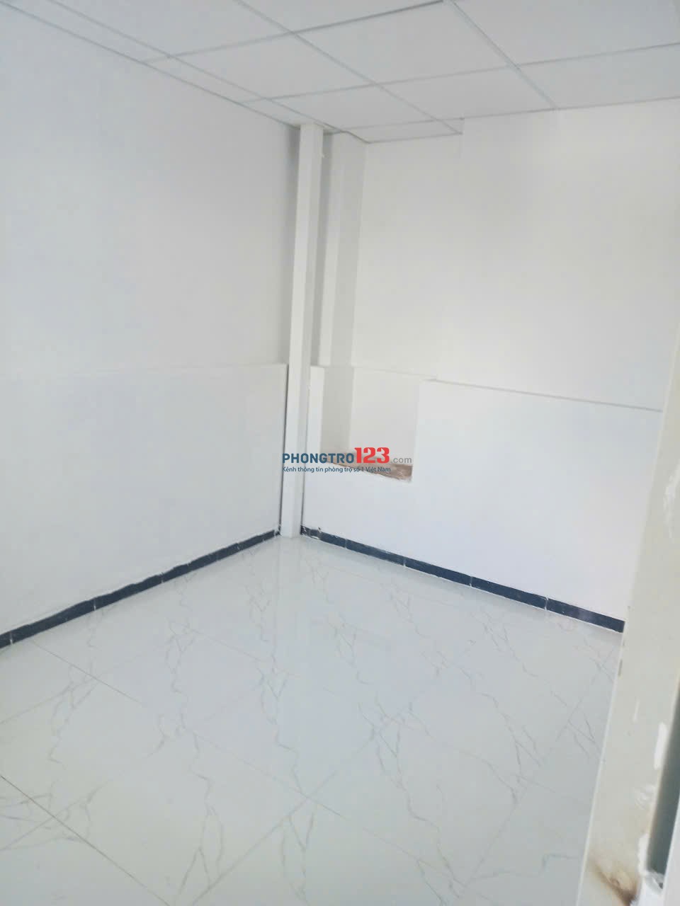 Phòng cho thuê gần Cách Mạng Tháng Tám, giá từ 2tr