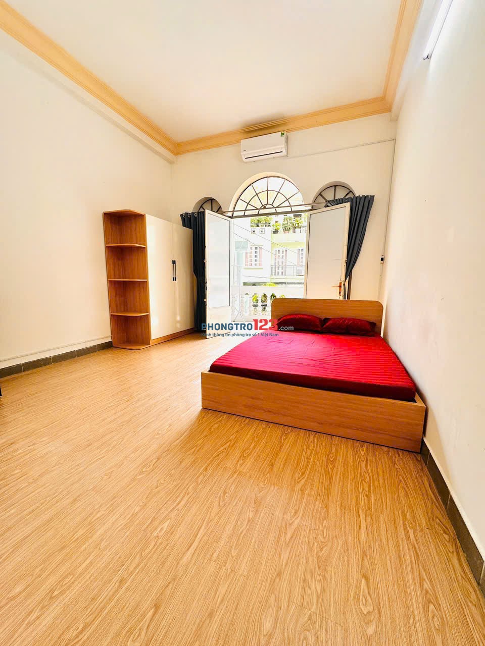 Phòng đẹp bancon riêng 30m2 - 21/1 Trường Sơn, Q. Tân Bình (Gần Sân bay)