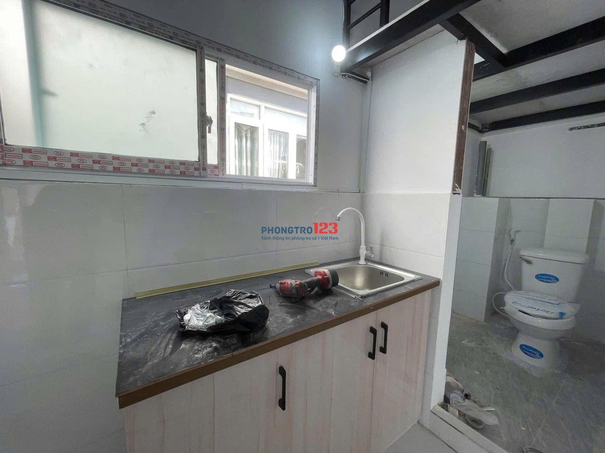 Phòng trọ có Gác ngay Tân Sơn Nhì, Tân Phú - ở được 4 -5 người