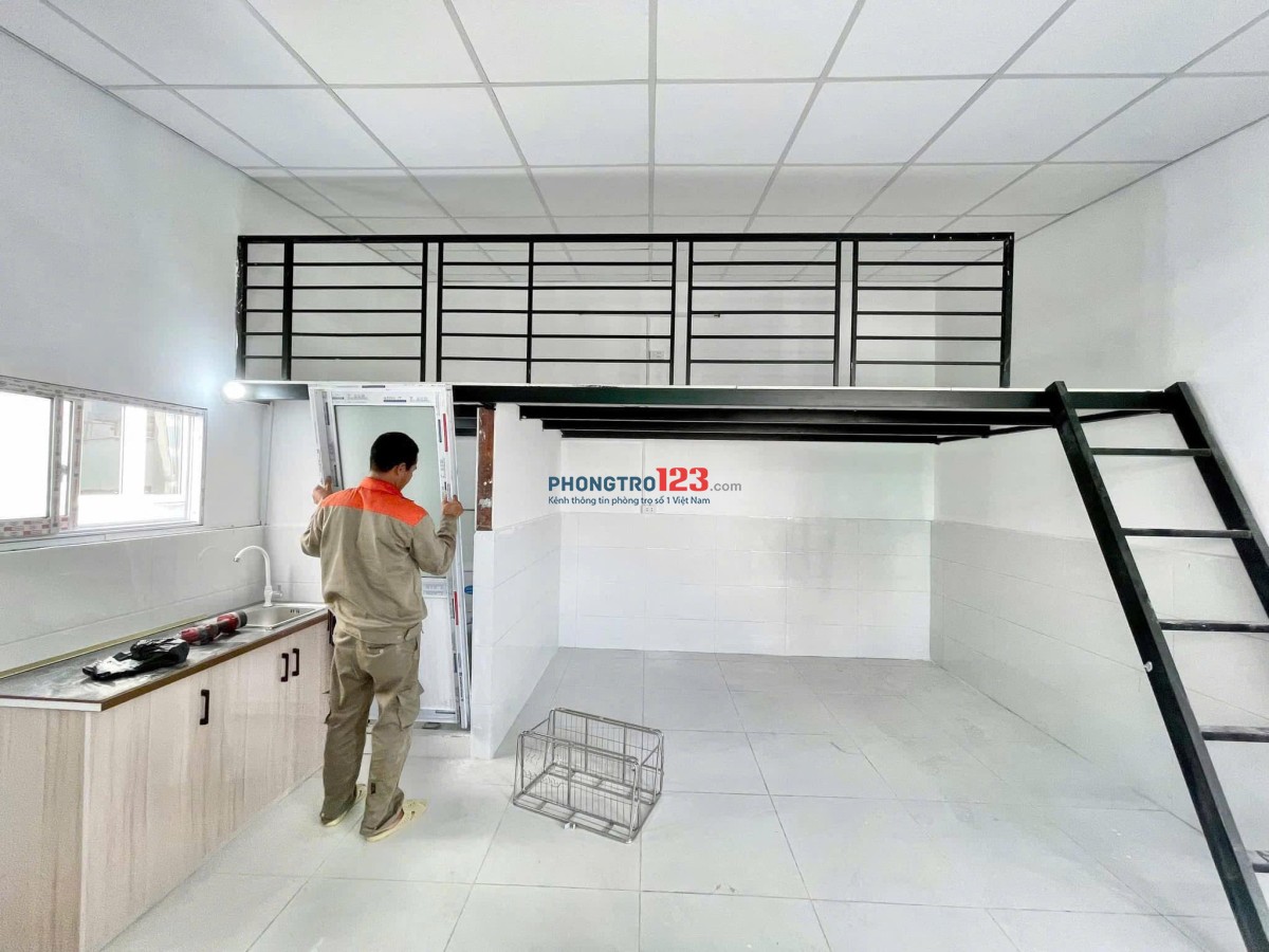 Phòng trọ có Gác ngay Tân Sơn Nhì, Tân Phú - ở được 4 -5 người