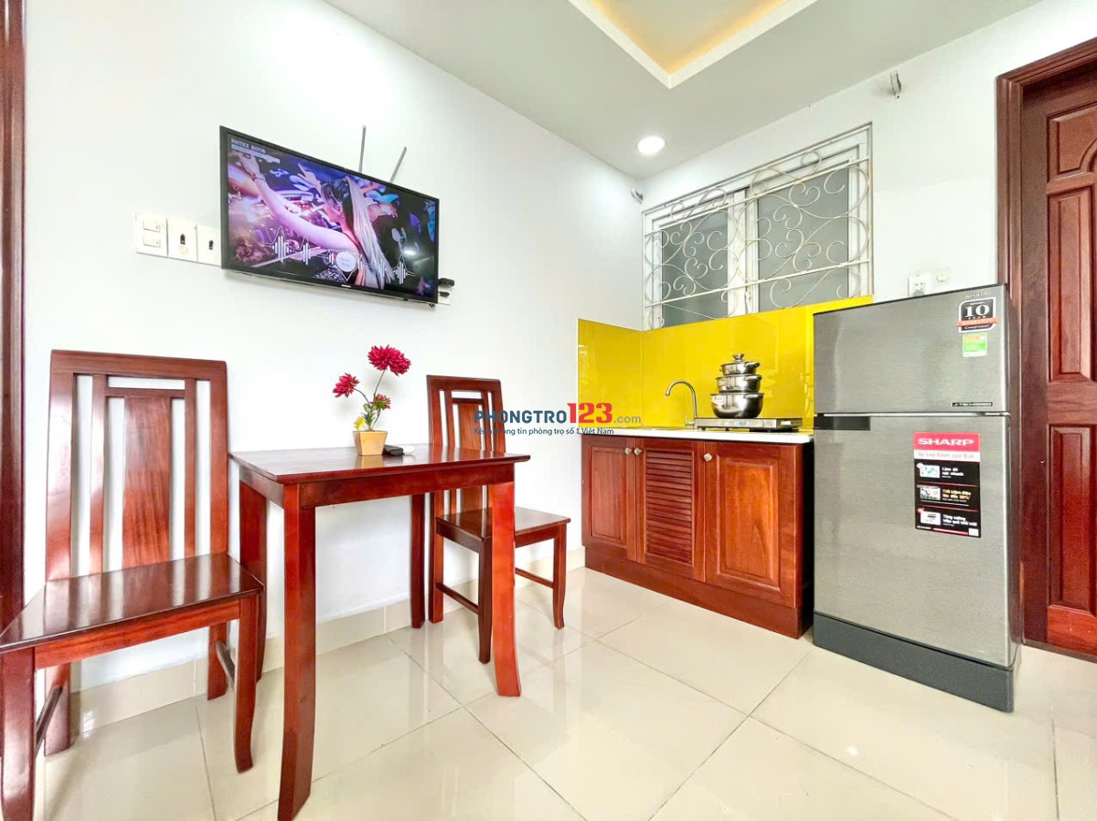 PHÒNG ĐẸP FULL NT NGAY BỜ KÈ HOÀNG SA