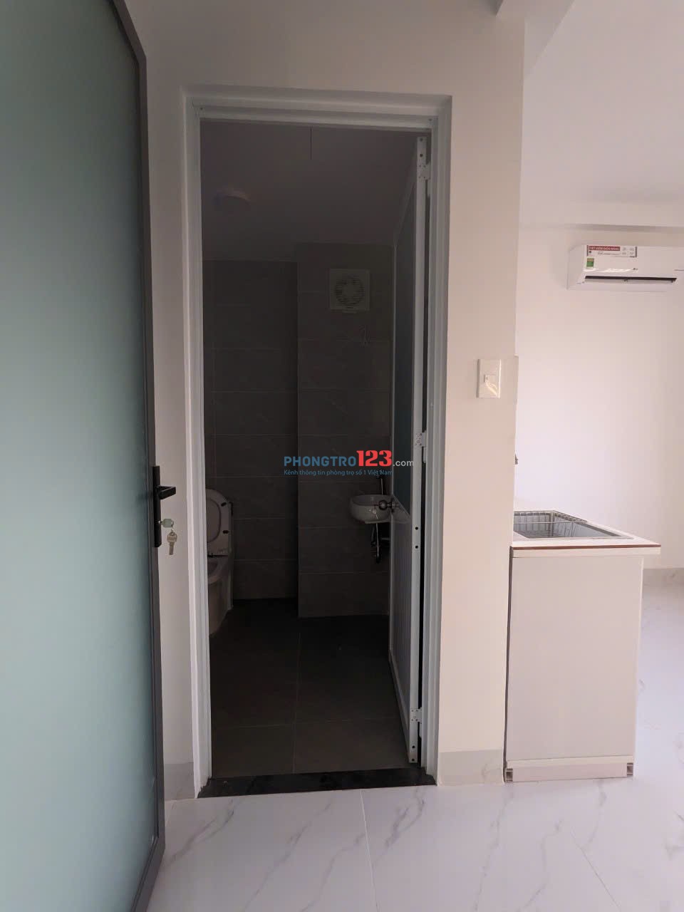 Phòng trọ máy lạnh, máy giặt Hưng phú, Liên Phường