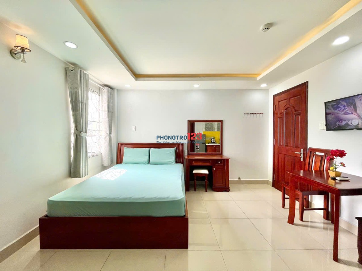 PHÒNG ĐẸP FULL NT NGAY BỜ KÈ HOÀNG SA