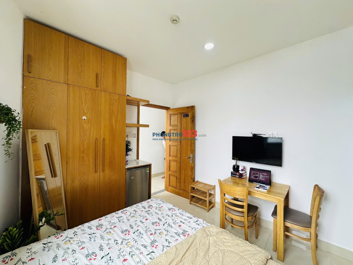 CHO THUÊ PHÒNG 32m2 CỬA SỔ , TÁCH BẾP - NƠ TRANG LONG, BÌNH THẠNH