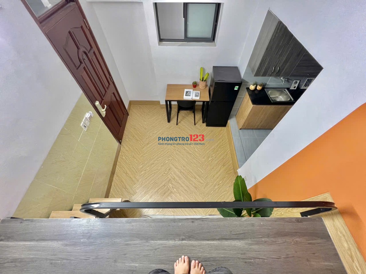 CĂN HỘ CÓ GÁC FULL NỘI THẤT – MỚI TINH – GẦN KHU SÂN BAY