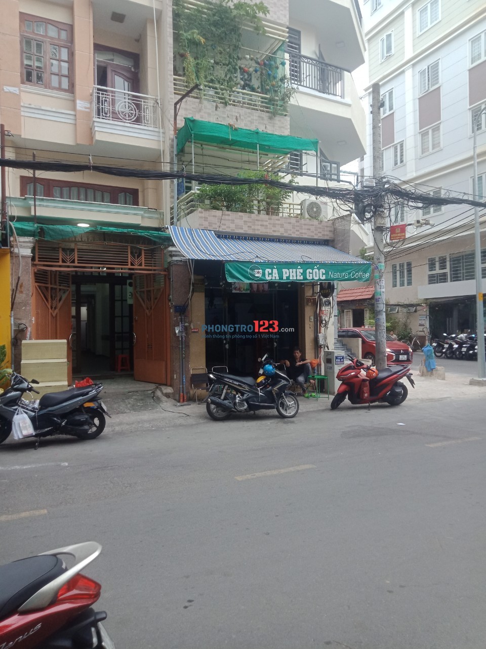 Phòng BAN CÔNG lớn,SẠCH SẼ THOÁNG MÁT, GIỜ TỰ DO GẦN NGUYỄN ĐÌNH CHIỂU