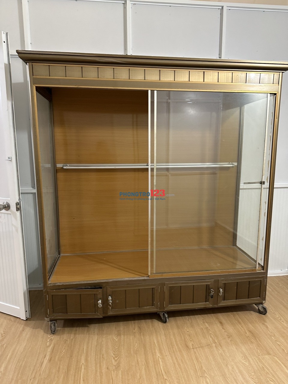 Cho thuê căn hộ lầu 1, nguyễn chí thanh, p5, q10, 80m2, 9tr