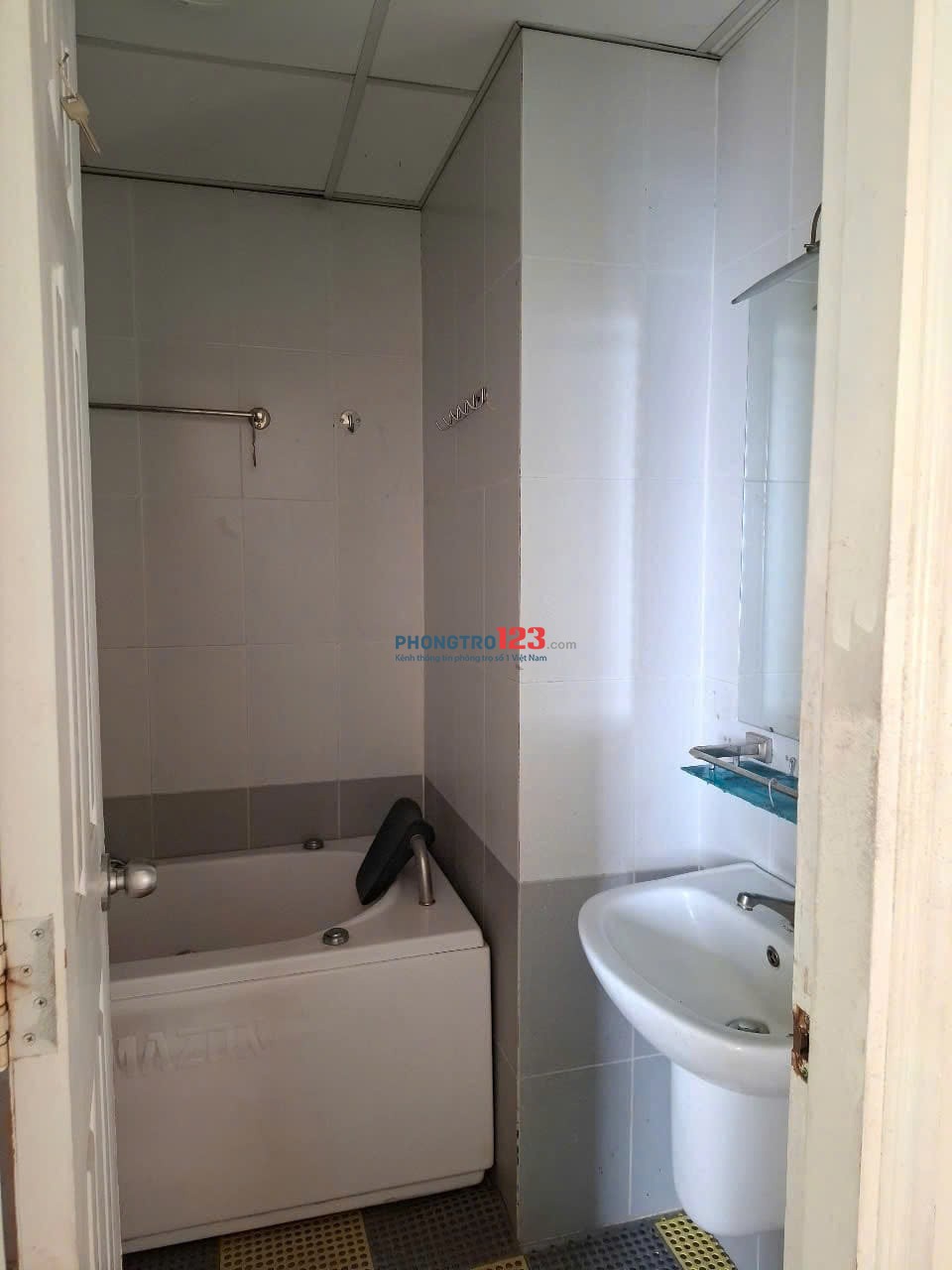 Chung cư Phan Xích Long, Phú Nhuận: 65m2 - 2p ngủ, 11tr/th