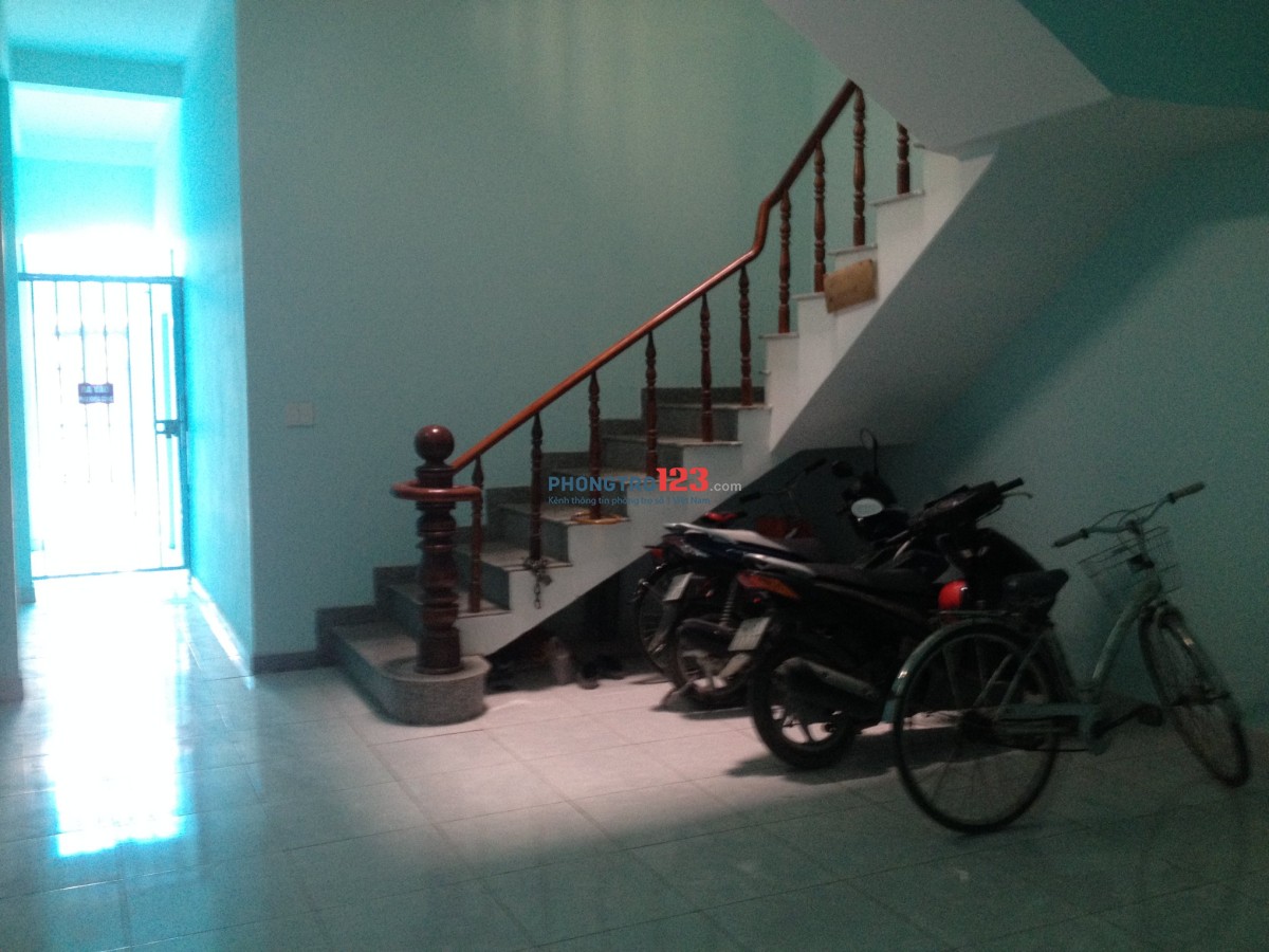CÒN 1 PHÒNG DUY NHẤT NHÀ TRỌ CÓ LẦU SÁNG TRƯA ĐỀU MÁT MẺ