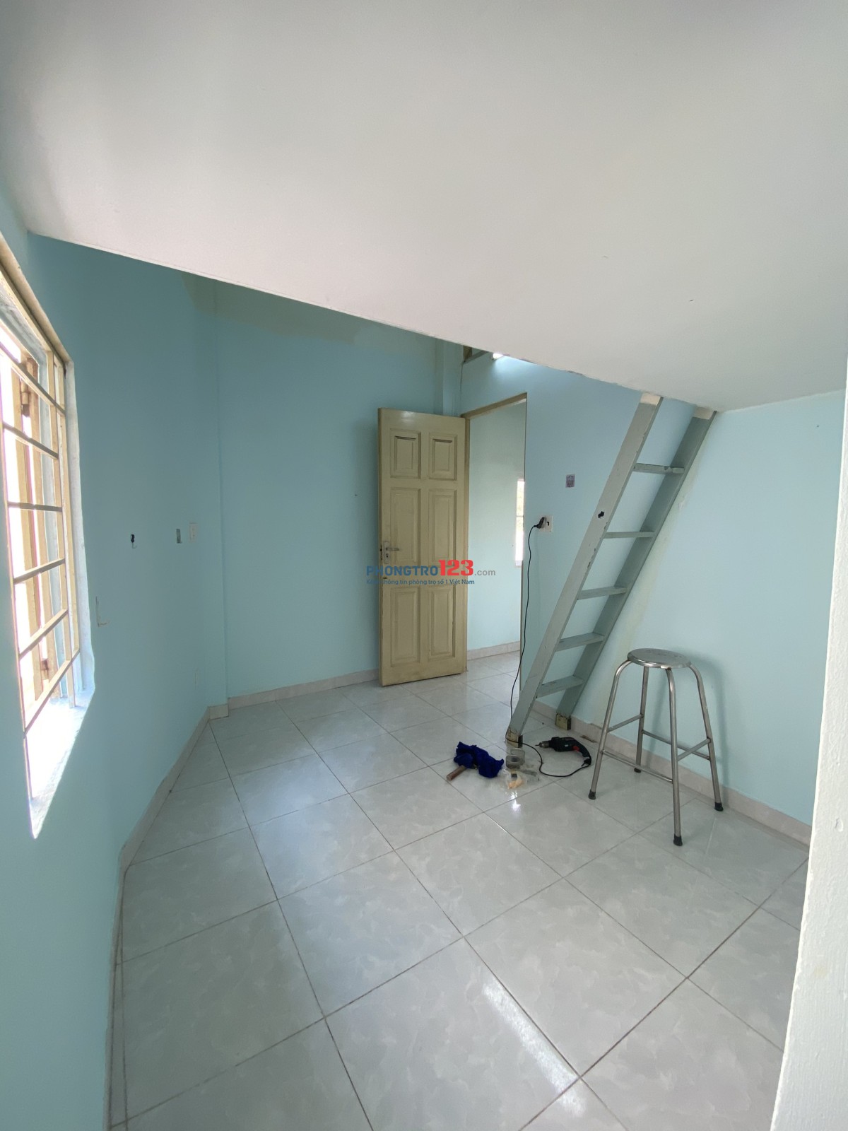 CÒN 1 PHÒNG DUY NHẤT NHÀ TRỌ CÓ LẦU SÁNG TRƯA ĐỀU MÁT MẺ