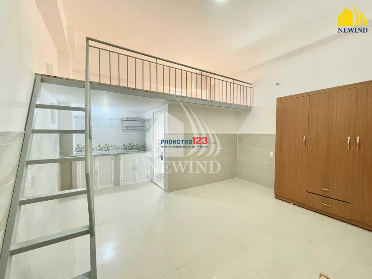 CĂN HỘ GÁC CAO CỬA SỔ THOÁNG GẦN CRESCENT MALL, KHU CHẾ XUẤT QUẬN 7