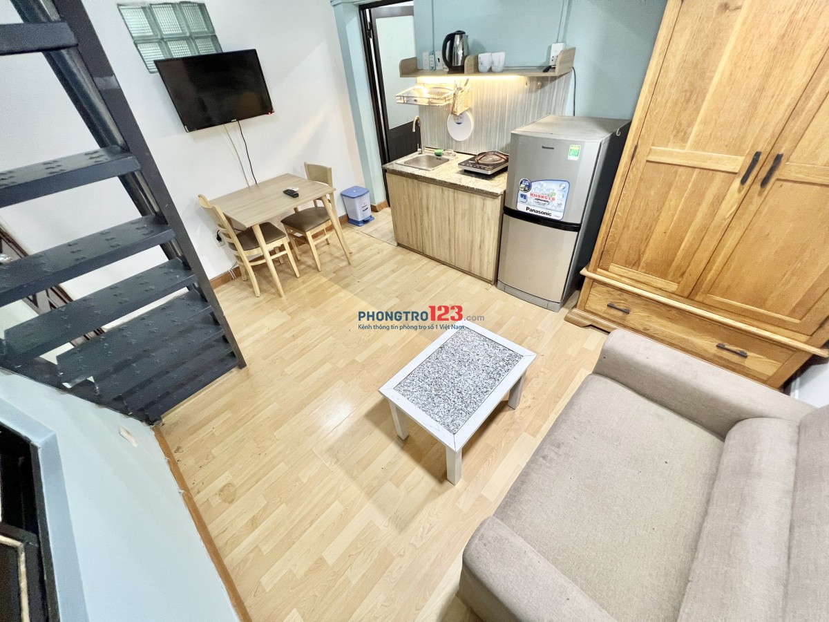 Phòng 25m2- 5,5tr gác lửng, kệ bếp, full tiện nghi, hẻm ô tô ngay sát Landmark81