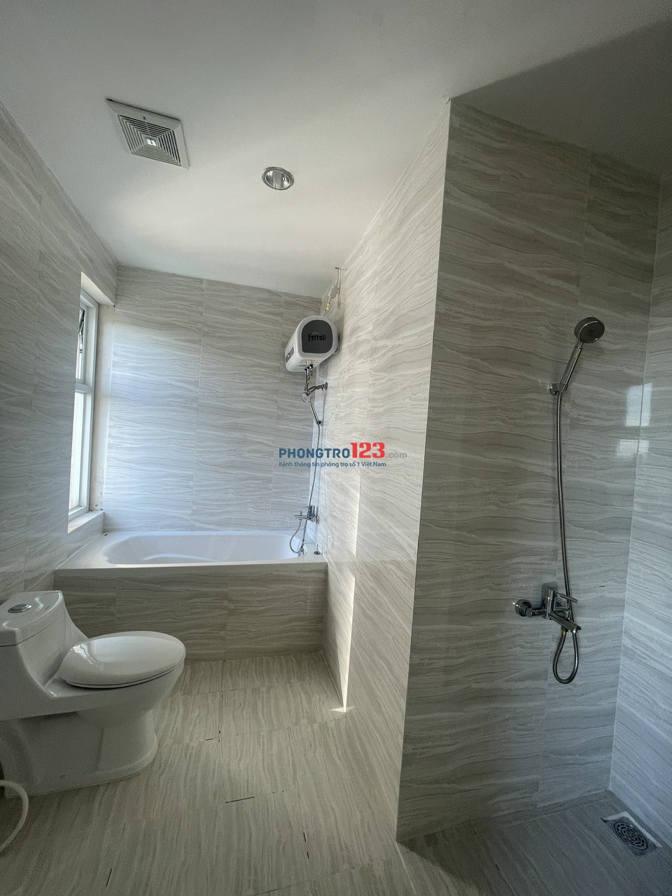 Cho thuê phòng đẹp (cạnh hồ bơi) trong chung cư Tera Rosa
