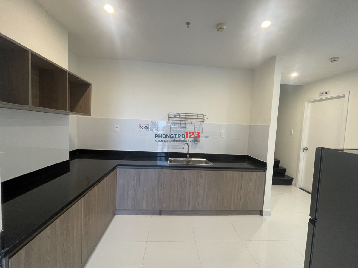 Cho thuê phòng đẹp (cạnh hồ bơi) trong chung cư Tera Rosa