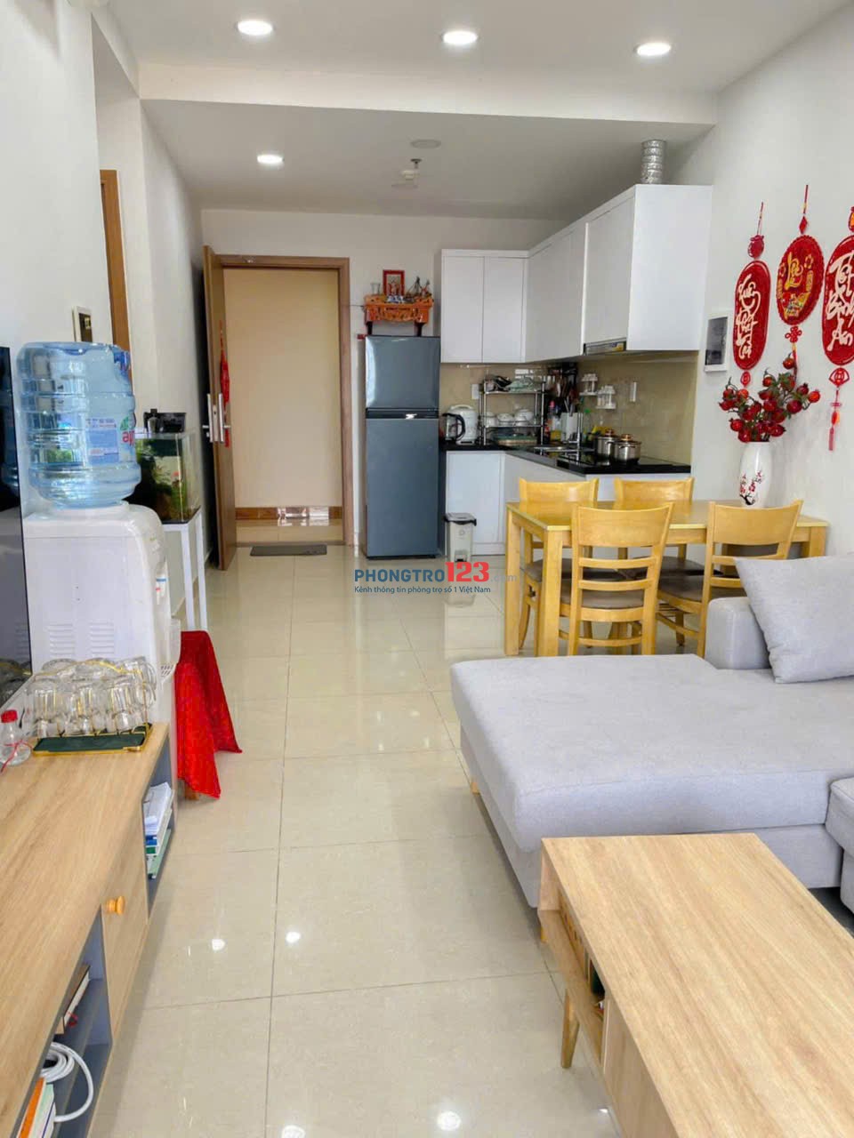 Chung cư Lotus, Trịnh Đình Thảo, TP: 2p ngủ, 2wc, nội thất, 9tr, 85m2