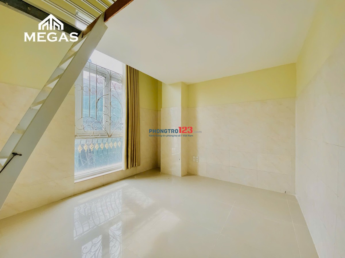 PHÒNG GÁC CAO 40M2 CHỢ TÂN QUY - 2 CỬA SỔ MẶT TIỀN, 4NG THOẢI MÁI