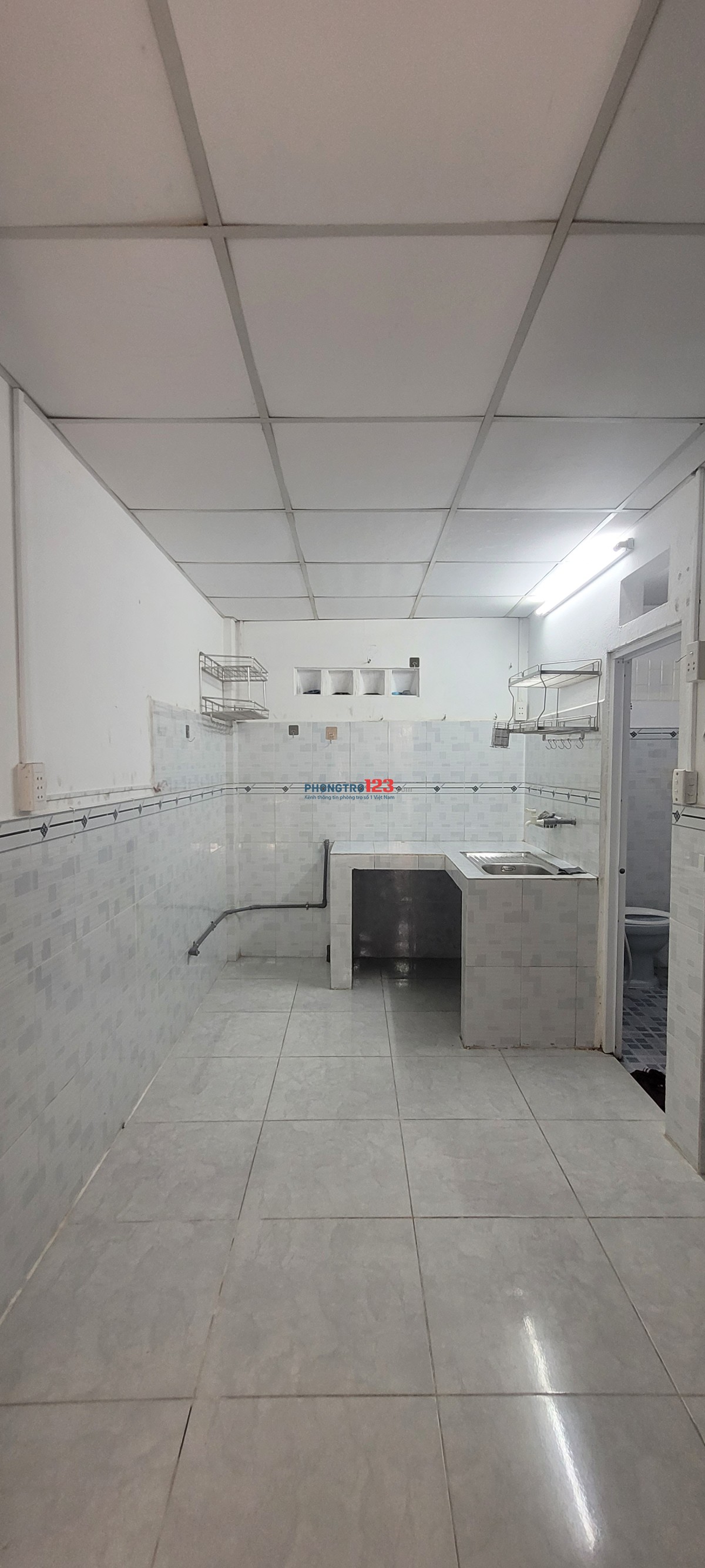 Cho Thuê Nhà nguyên căn giá rẻ tại Trần Thánh Tông, quận Tân Bình - Vị trí gần chợ, gần trường học