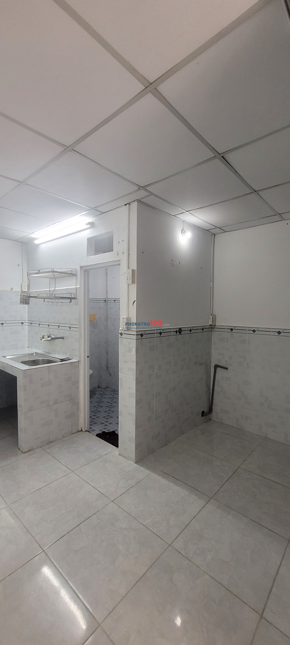 Cho Thuê Nhà nguyên căn giá rẻ tại Trần Thánh Tông, quận Tân Bình - Vị trí gần chợ, gần trường học