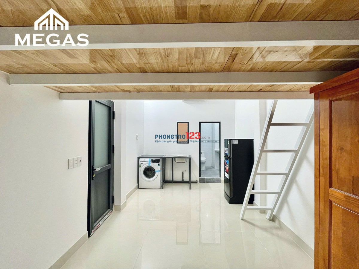 Hình Thật. Phòng xây mới, Gác cao 2M, Máy giặt riêng - Gần SVĐ Phú Thọ, khu Bắc Hải, ĐH Bách Khoa
