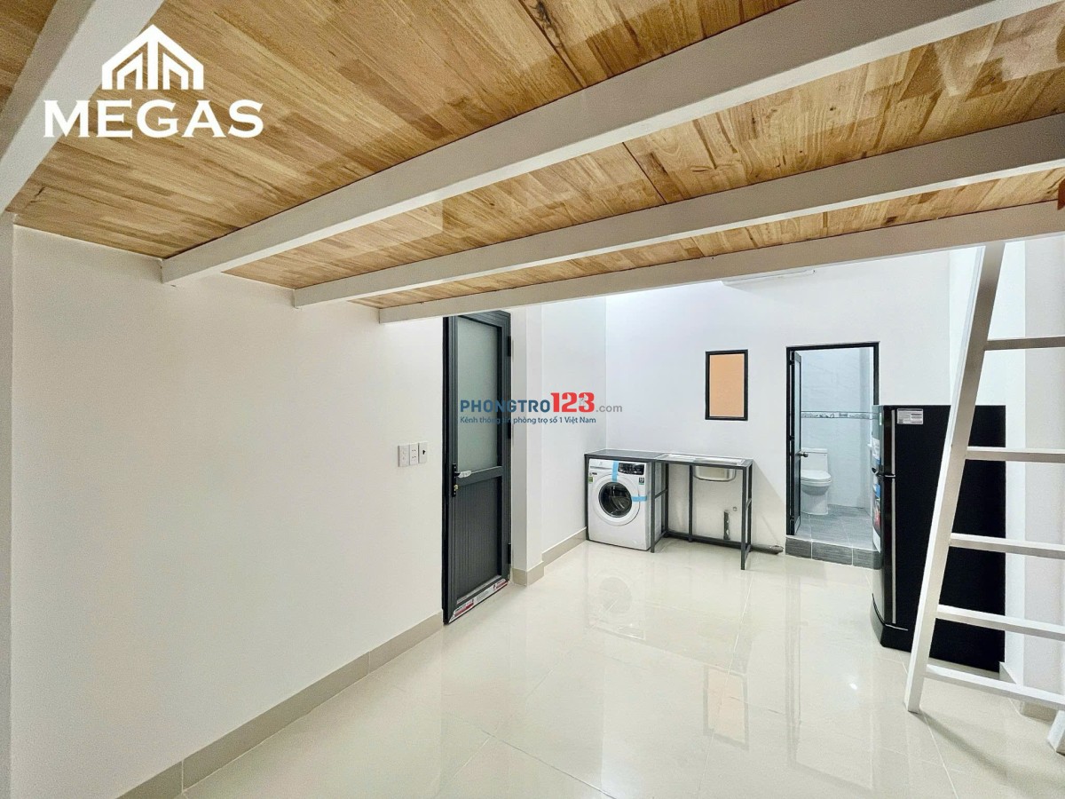 Hình Thật. Phòng xây mới, Gác cao 2M, Máy giặt riêng - Gần SVĐ Phú Thọ, khu Bắc Hải, ĐH Bách Khoa