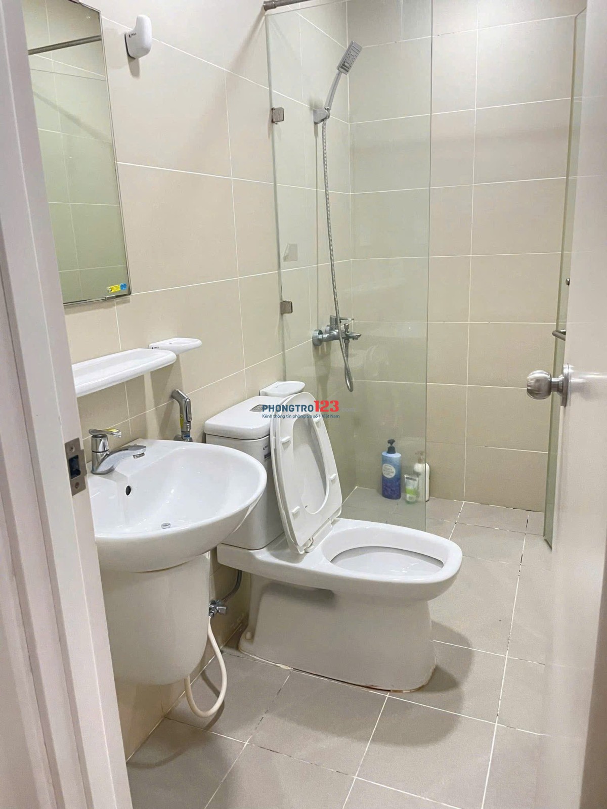 Carillon 2, Trịnh Đình Thảo, Hòa Thạnh, TP, 78m2, 2PN, NT cao cấp, 12tr/th.
