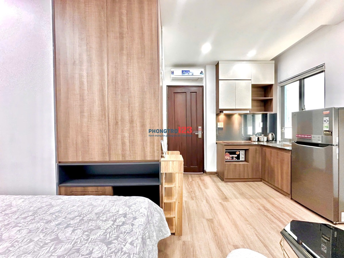 Khai trương toà nhà mặt tiền Nguyễn Hữu Cảnh gần khu Landmark81 Bình Thạnh, Vinhomes BaSon Quận 1