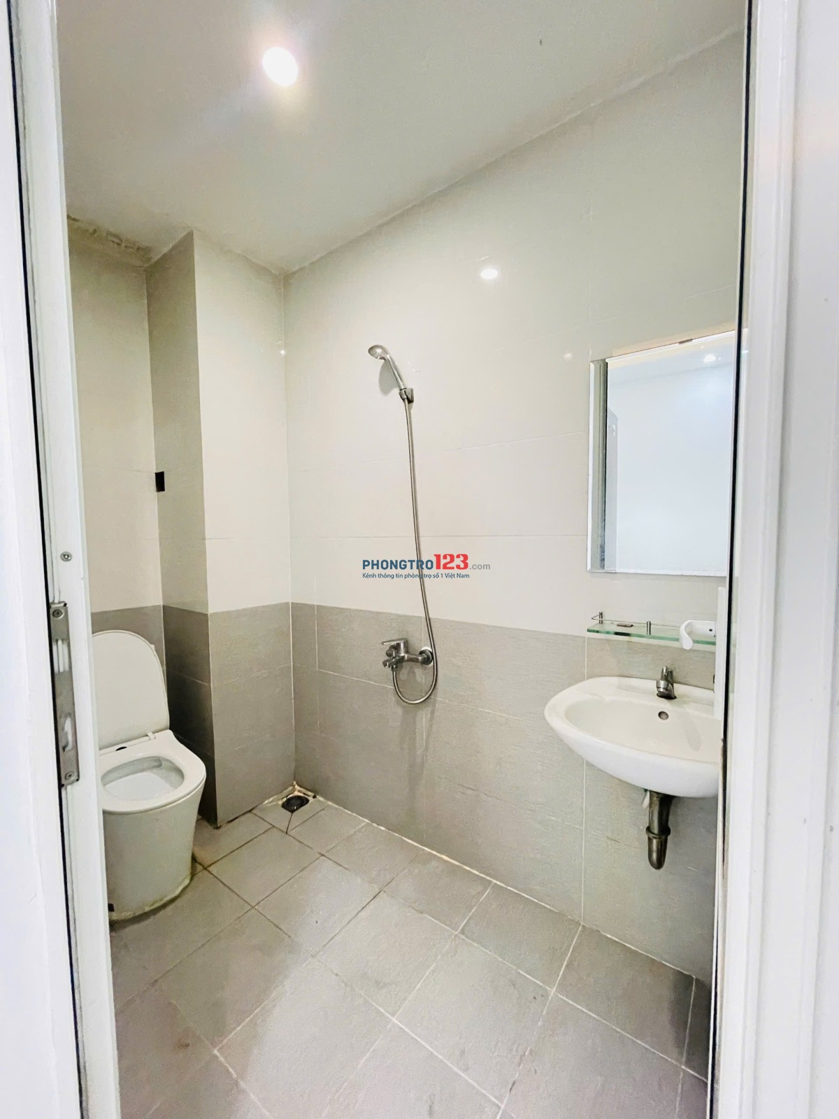  PHÒNG ĐẸP - CĂN HỘ DỊCH VỤ – GIỜ GIẤC TỰ DO Có thang máy
