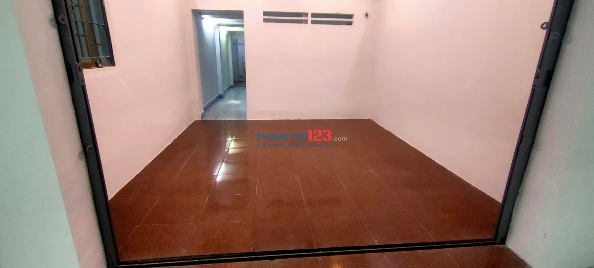 Chỉ 10tr, Cọc 1 tháng, MT đường số Phạm Hùng P4, Q8. DTSD: 130m2, 2PN, Gần chợ