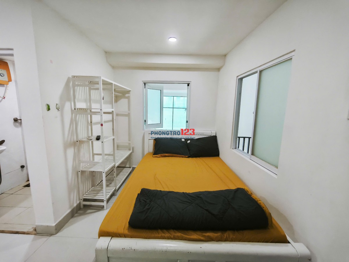 Phòng 16m2 - 4,3tr, kệ bếp, cửa sổ, full tiện nghi, tự do 24/24, thang máy, Q. Bình Thạnh