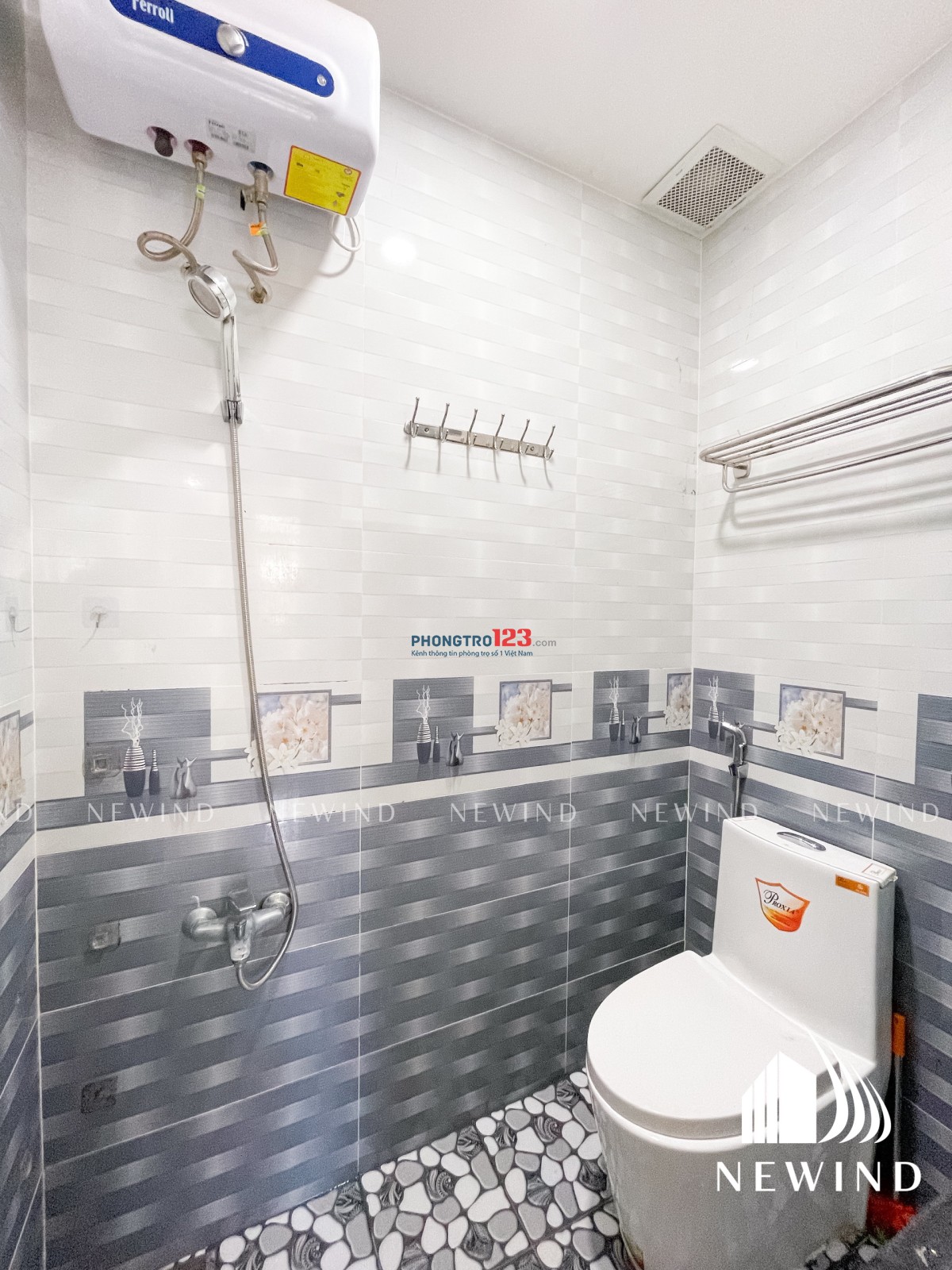 Phòng trọ cho sinh viên - ở được 4 người- 35m2- đối diện ĐH TĐT- Q7