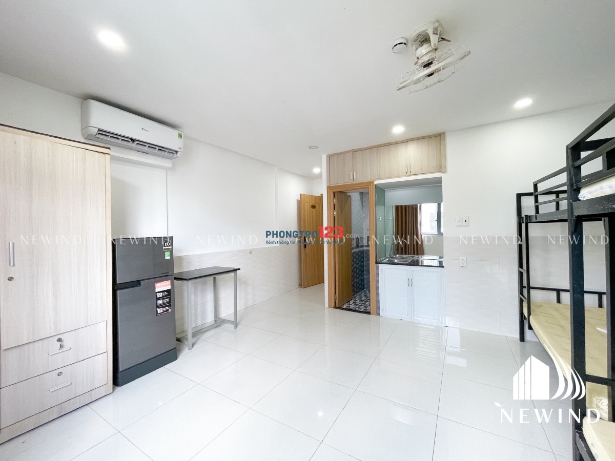 Phòng trọ cho sinh viên - ở được 4 người- 35m2- đối diện ĐH TĐT- Q7