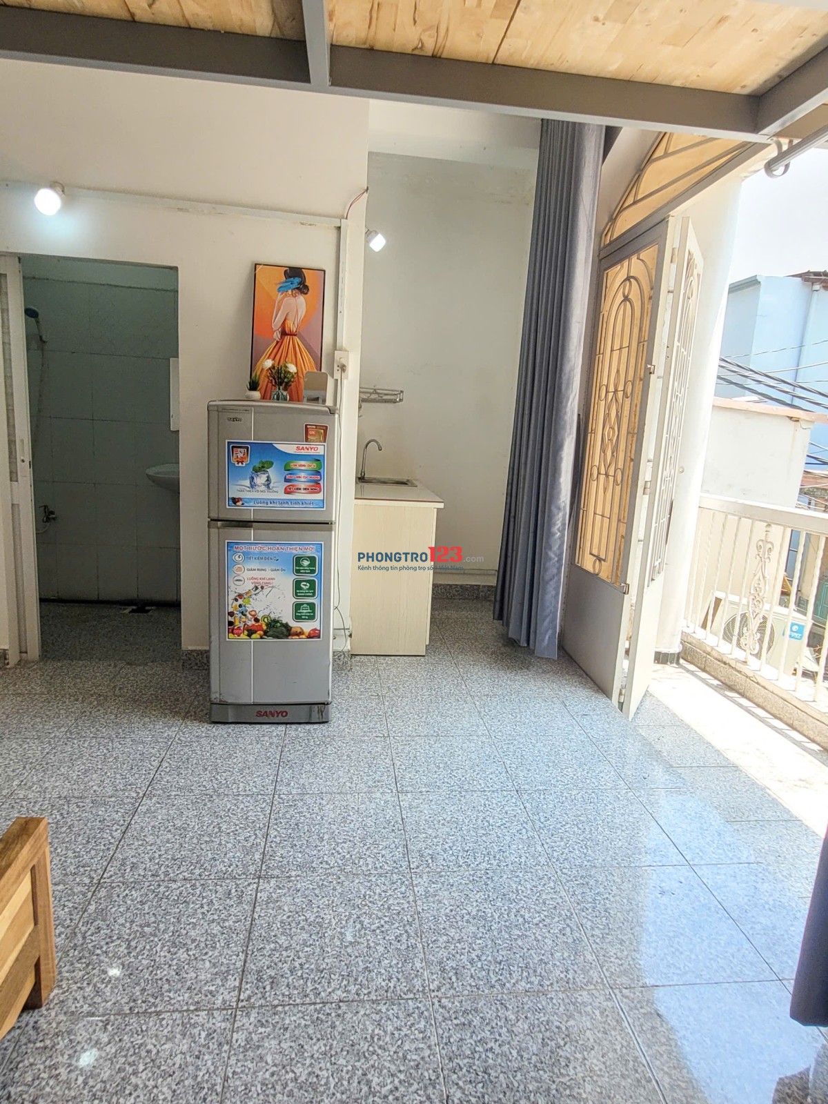 Cho Thuê Phòng Trọ Duplex 2 Chỗ Ngủ _ Có Ban Công - Gần Ngã Tư Hàng Xanh