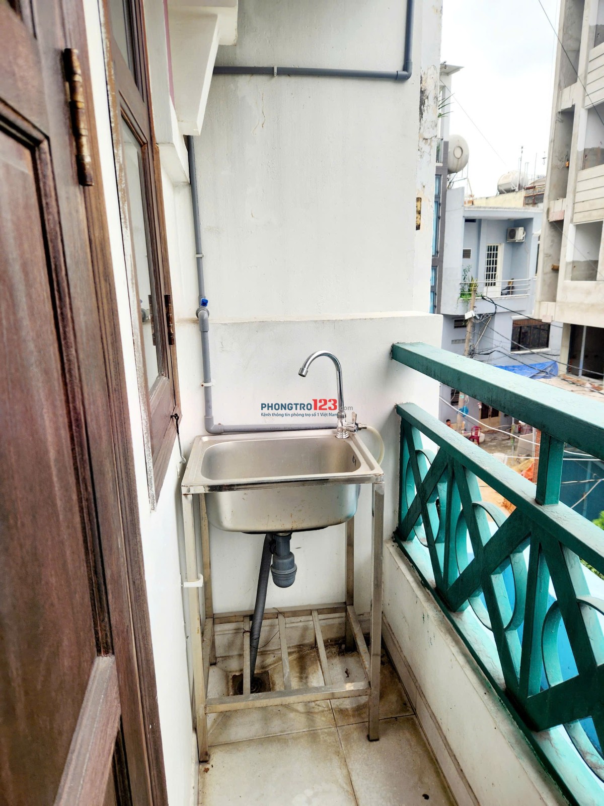 Chính chủ cho thuê, 37m2, full nội thất, ban công, sàn gỗ, đường Thống Nhất, Tân Thành, Tân Phú