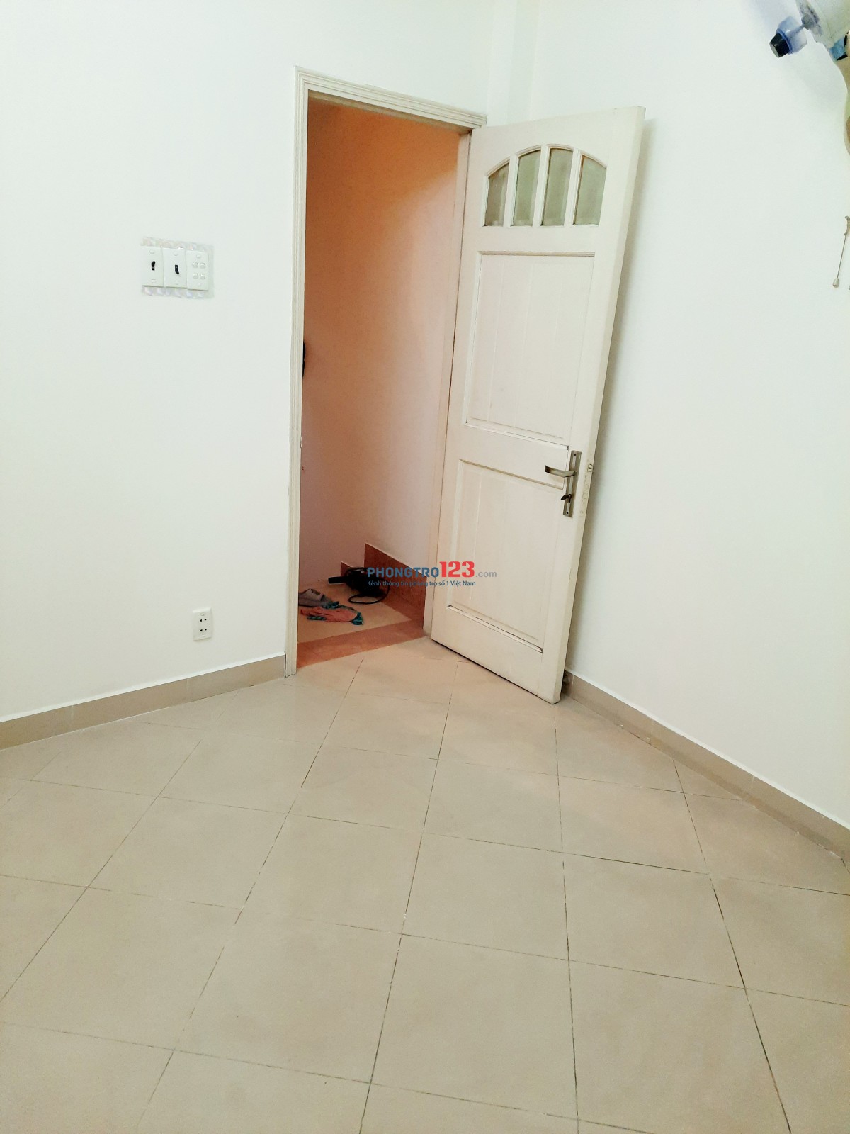 Cho Thuê Phòng Q3 .rộng rãi. mới keng. cửa sổ. nội thất. 2tr9