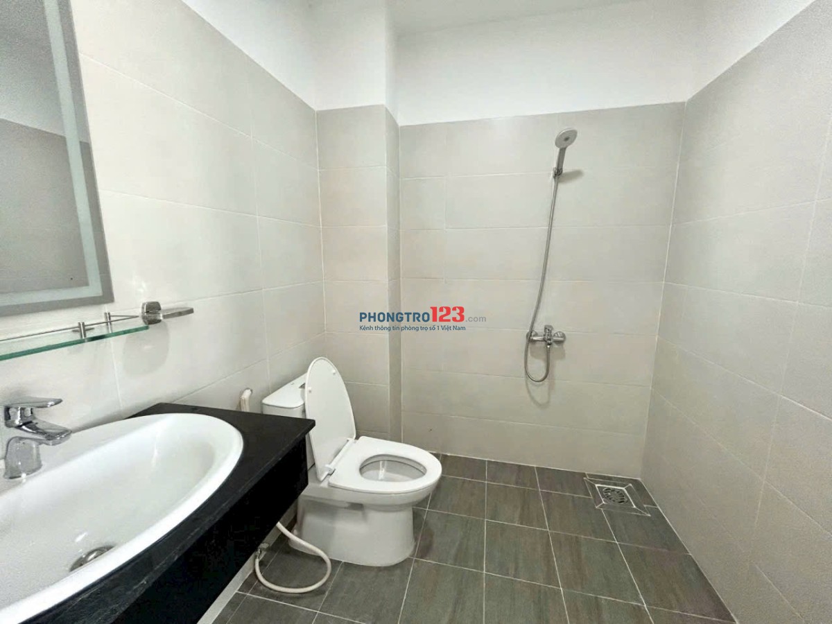Cho thuê Phòng 38m2 Cửa sổ trời to, tách bếp - Điện Biên Phủ, Bình Thạnh gần q1, q2, q3, Phú Nhuận