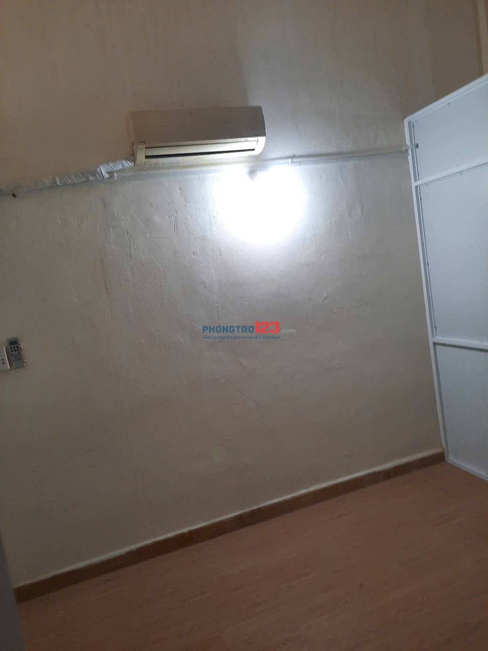 Cho thuê căn hộ lầu 1, Nguyễn Chí Thanh, P5, Q10, 80m2, 7tr/th