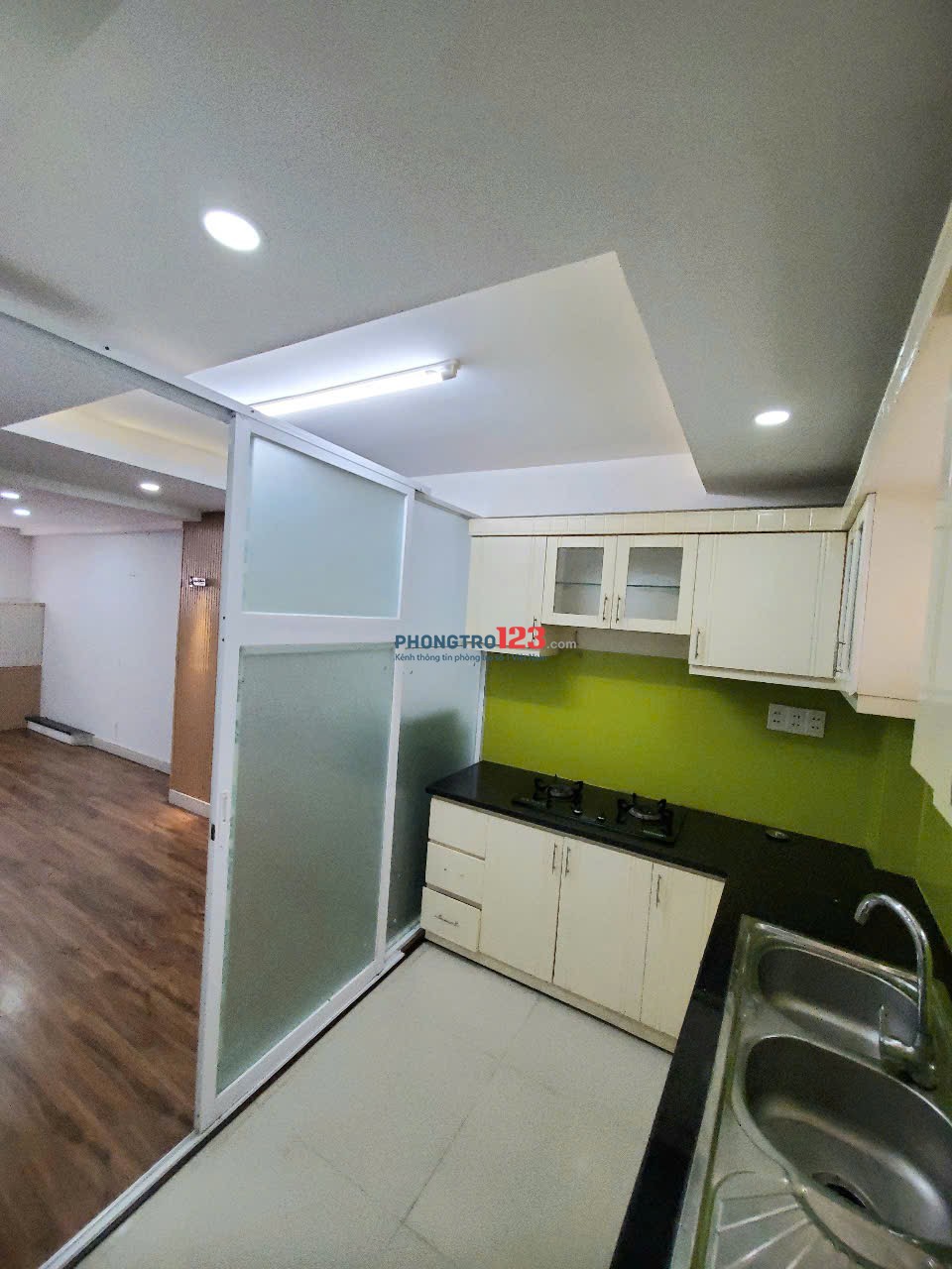 Cho Thuê 1PN Phòng Rộng 40m2, Nguyễn Xí, Gần ĐH Văn Lang CS3