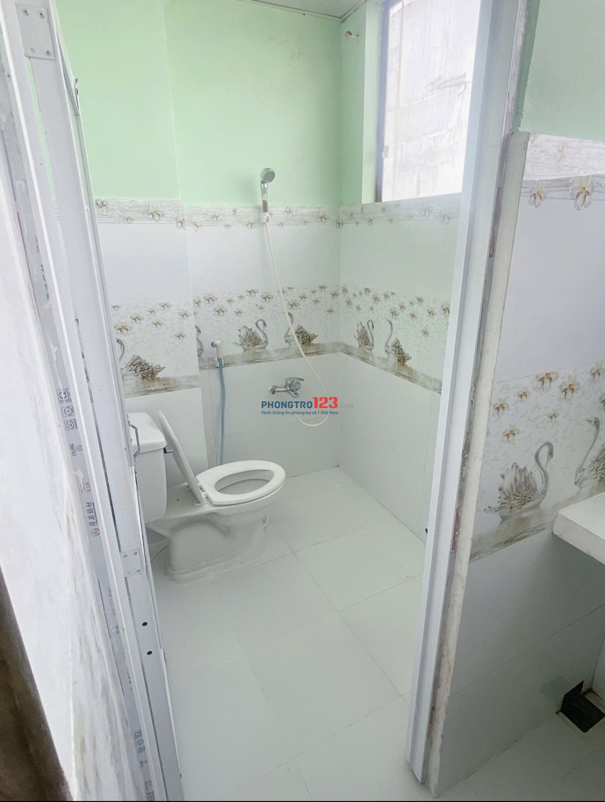 Phòng trọ quận 10 giá rẻ gần công viên lê thị riêng