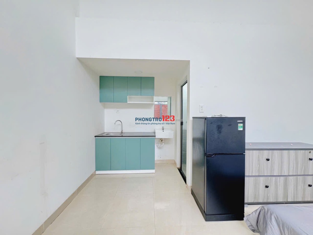 STUDIO SÂN TRƯỚC CÓ LỐI ĐI RIÊNG, PHÒNG MỚI
