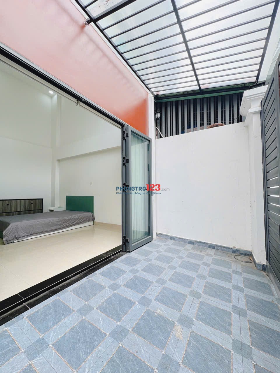 STUDIO SÂN TRƯỚC CÓ LỐI ĐI RIÊNG, PHÒNG MỚI