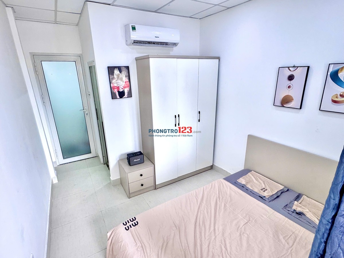 Phòng trọ mới xây nội thất mới 100% tách bếp ban công rộng 28m2 tại Nguyễn Lâm quận Phú Nhuận